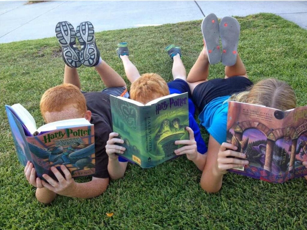 Crianças e leitores iniciantes precisam descobrir livros para gostar de ler