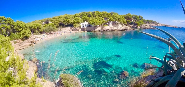 Praia Cala Agulla em Maiorca, Espanha.