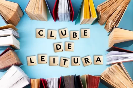 Clube de leitura online é um espaço para fazer amizade e dividir o amor pelos livros. São diversas as vantagens dos clubes de leituras online!